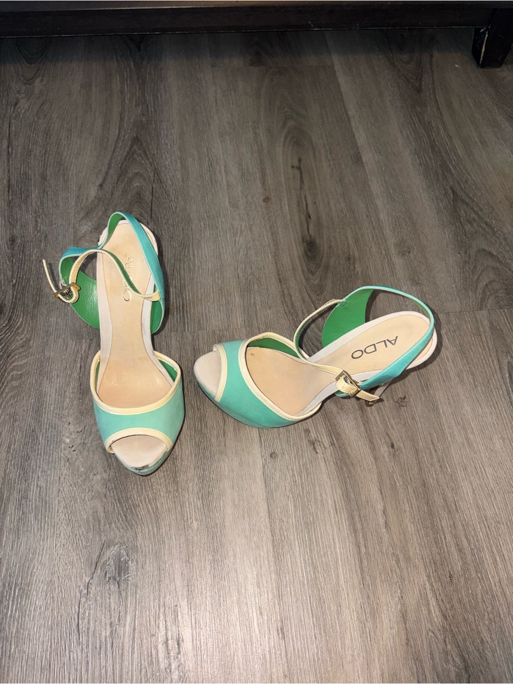 Also | Teal Heels